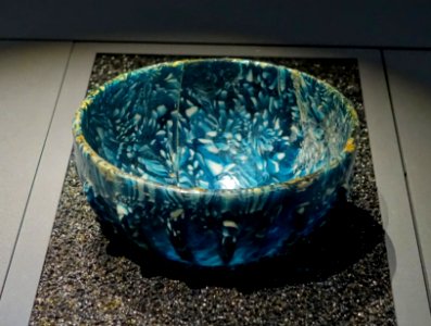 Bowl with ribbed shell, Italy, Roman, mid 1st century AD, mosaic glass - Landesmuseum Württemberg - Stuttgart, Germany - DSC03332