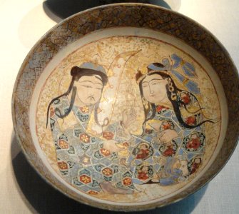 Bowl, Iran, early 13th century, stonepaste body painted over glaze with enamel - Freer Gallery of Art - DSC05355