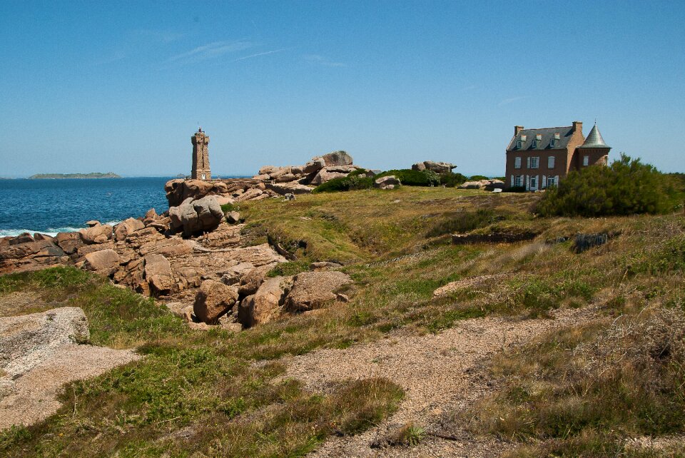 Granite rocks lande