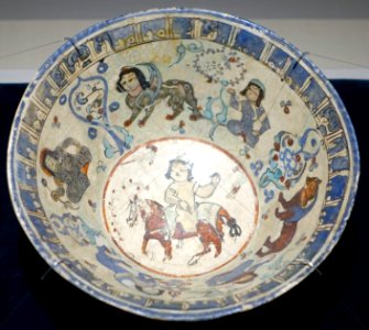 Bowl with design of equestrian figure, Iran, Minai type, 13th century AD, enamelled ware pottery - Matsuoka Museum of Art - Tokyo, Japan - DSC07251