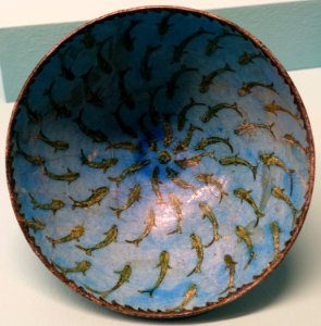 Bowl with fish, Iran, 13th century AD, glazed earthenware - Linden-Museum - Stuttgart, Germany - DSC03880