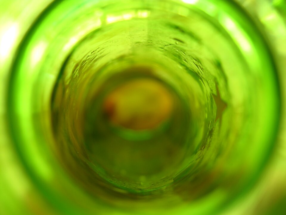 Green bottle circle