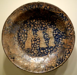 Bowl with dancing dervishes, Sultanabad ware, Iran, Ilkhanid period, first half of 14th century, earthenware with underglaze painting in blue, black, white slip - Cincinnati Art Museum - DSC04052