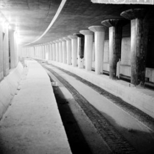 Bouw metro in Rotterdam, de bouw van het metrostation, Bestanddeelnr 916-9111