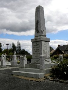 Bréal-sous-Vitré (35) Monument aux morts