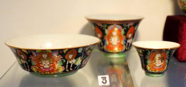 Bowls from Thailand, 19th century AD, stoneware - found in Hon Dam, Kien Giang province in 1991 - Museum of Vietnamese History - Ho Chi Minh City - DSC05876