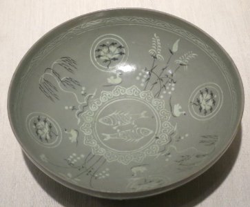 Bowl with fish and floral design from Korea, 13th century, Dayton Art Institute photo