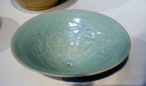 Bowl with molded design of hibiscus, Korea, Gangjin kilns, Goryeo period, 1100s AD, stoneware, celadon, glaze - Freer Gallery of Art - DSC04932