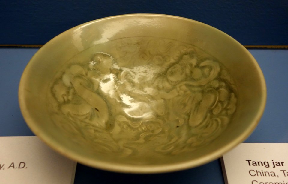 Bowl with two bodhisattvas reclining on clouds, China, Northern Song dynasty, 960-1127 AD, ceramic with celadon glaze - Fitchburg Art Museum - DSC08755