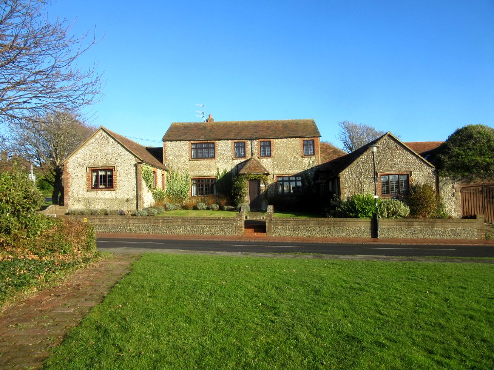 Bowls Cottage, Little Barn and Box Cottage, Falmer Road, Rottingdean (December 2016)