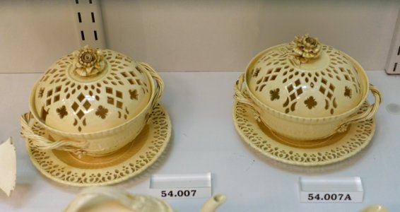 Bowls, probably continental European, c. 1800, creamware, gilding, HD 54.007 - Flynt Center of Early New England Life - Deerfield, Massachusetts - DSC04536
