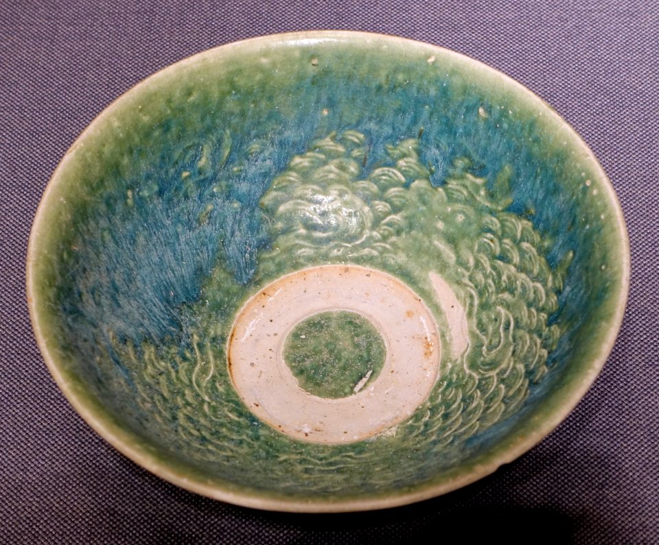 Bowl with wave design, Vietnam, 1200s-1300s AD, ceramic, green glaze - Tokyo National Museum - Tokyo, Japan - DSC08806