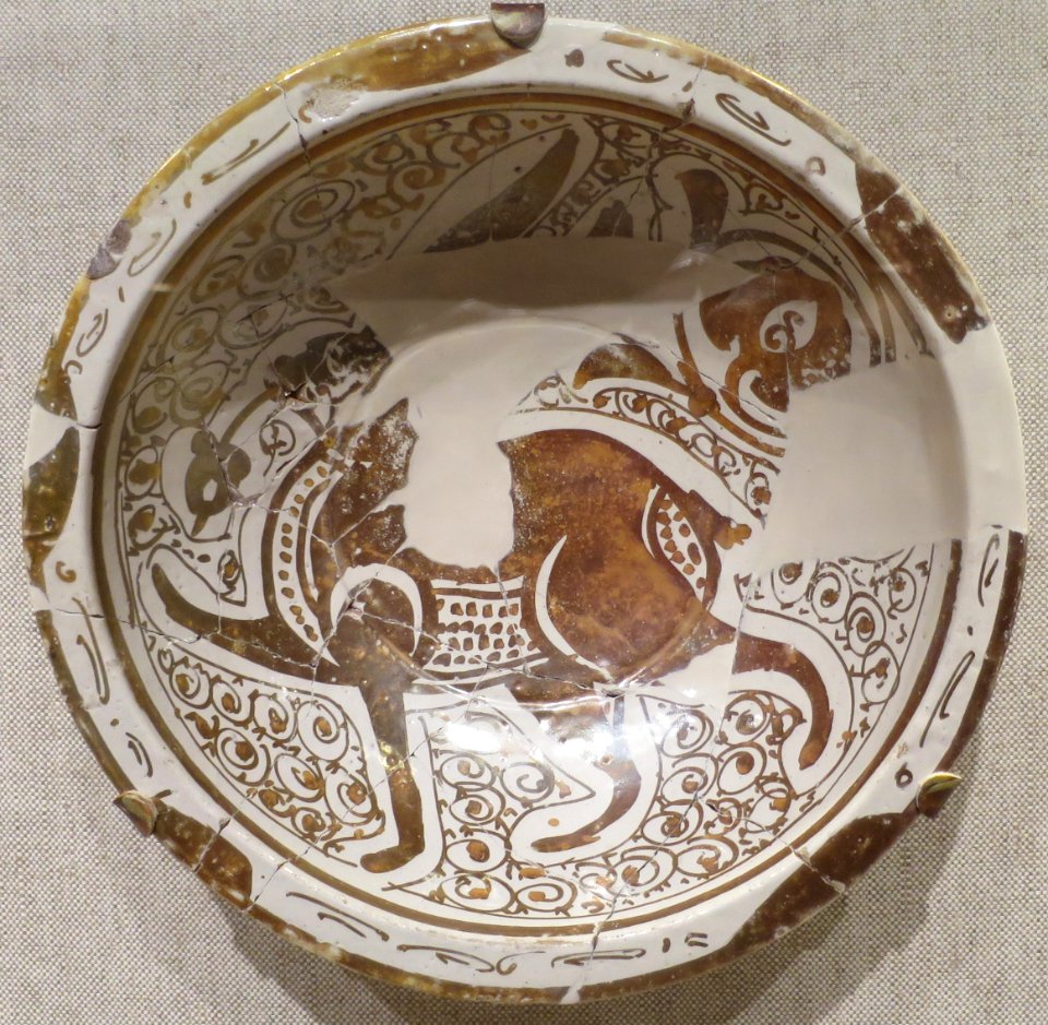 Bowl with hare, Egypt, Fatimid period, 11th century CE, Cincinnati Art Museum
