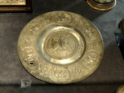 Bowl with Gustavus II Adolphus on horseback, pewter, Germany, 17th century - National Museum of Finland - DSC04287