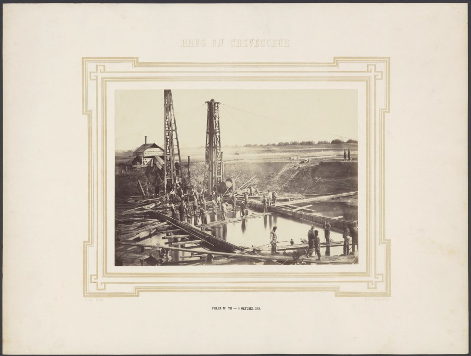 Bouw van de fundering van de brug. Pijler nummer VII, Bestanddeelnr 633