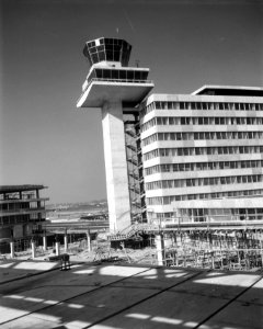 Bouw Luchthaven Schiphol, verkeerstoren en administratiegebouw, Bestanddeelnr 918-2717