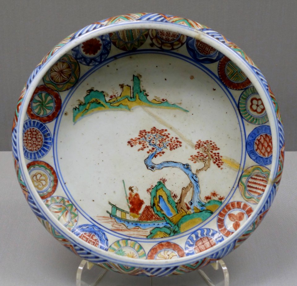 Bowl in shape of gong, with boating figure depicting a poem of Du Mu, Imari ware, Edo period, 1600s AD, porcelain, overglaze enamel - Tokyo National Museum - Ueno Park, Tokyo, Japan - DSC08935