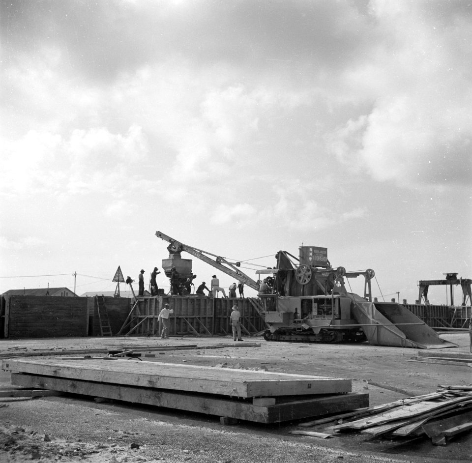 Bouwwerkzaamheden in de haven van Oranjestad op Aruba, Bestanddeelnr 252-7904