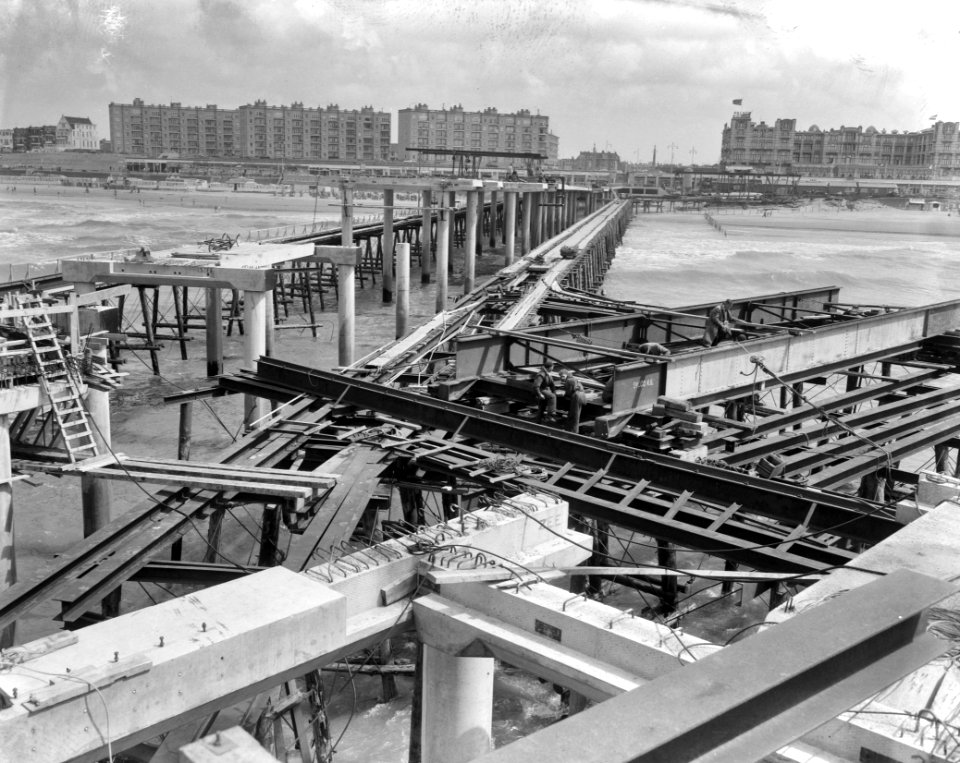 Bouw pier Scheveningen, Bestanddeelnr 911-4387