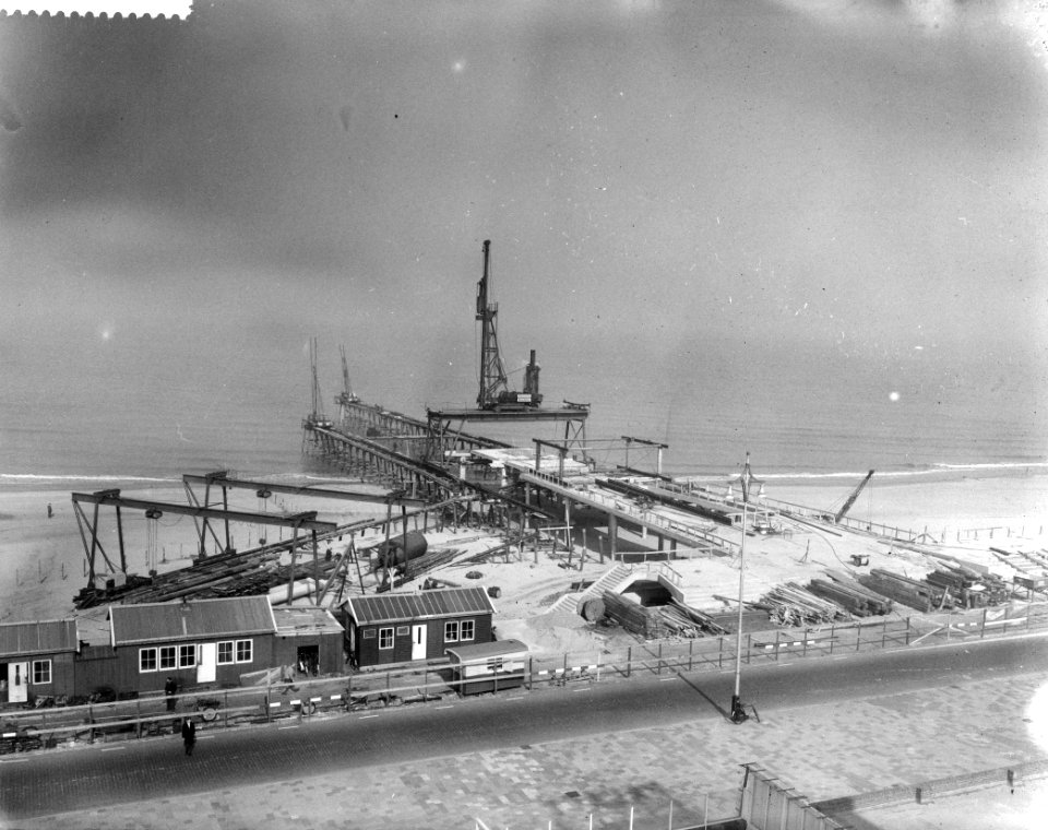 Bouw pier te Scheveningen, Bestanddeelnr 911-1158