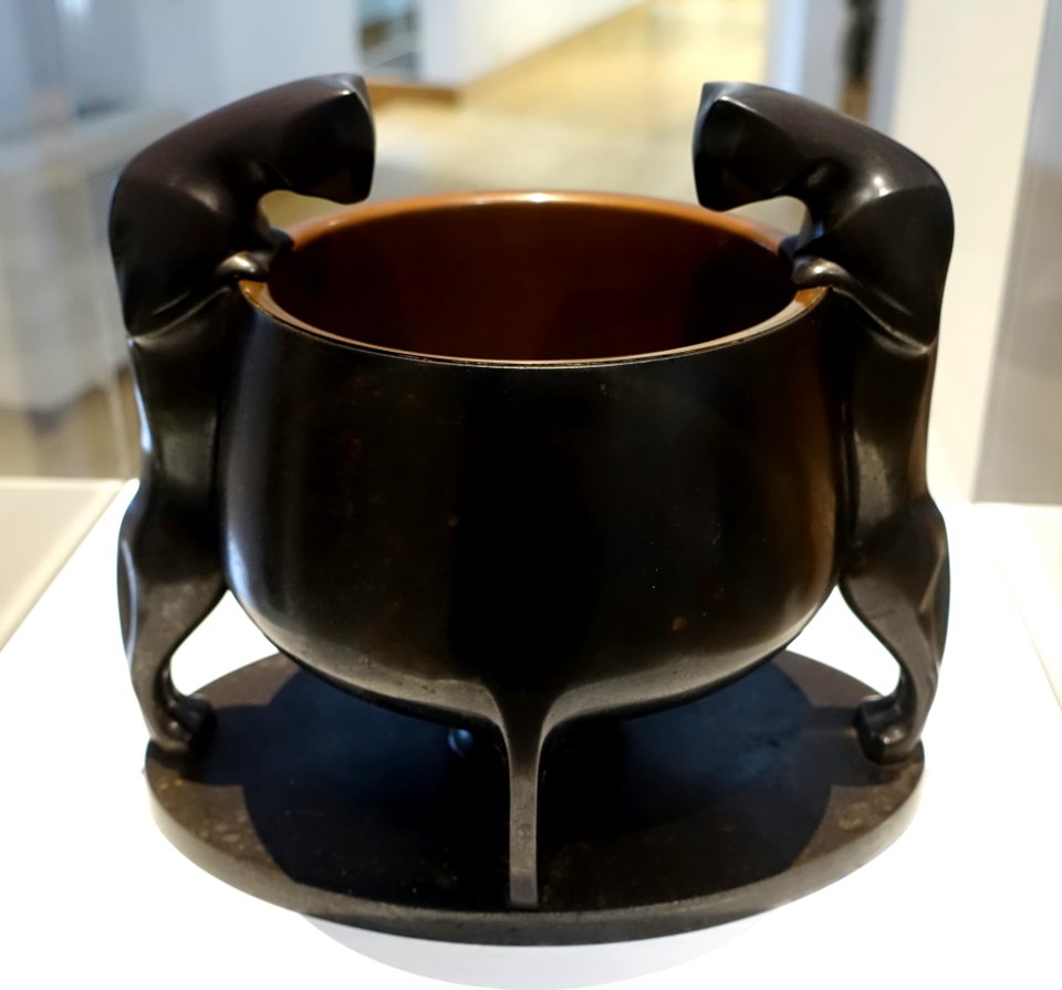 Bowl by Albin Muller, c. 1908, cast iron, copper - Museum Künstlerkolonie Darmstadt - Mathildenhöhe - Darmstadt, Germany - DSC06153