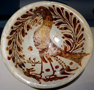 Bowl by Khalid, Iraq, Abbasid dynasty, 9th-10th century AD, earthenware painted over glaze with luster - Freer Gallery of Art - DSC04595