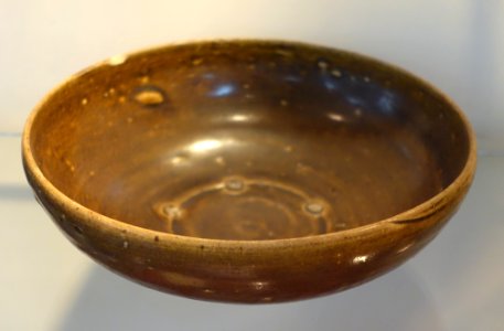 Bowl from Vietnam, 13th-14th century AD, stoneware - Museum of Vietnamese History - Ho Chi Minh City - DSC05894