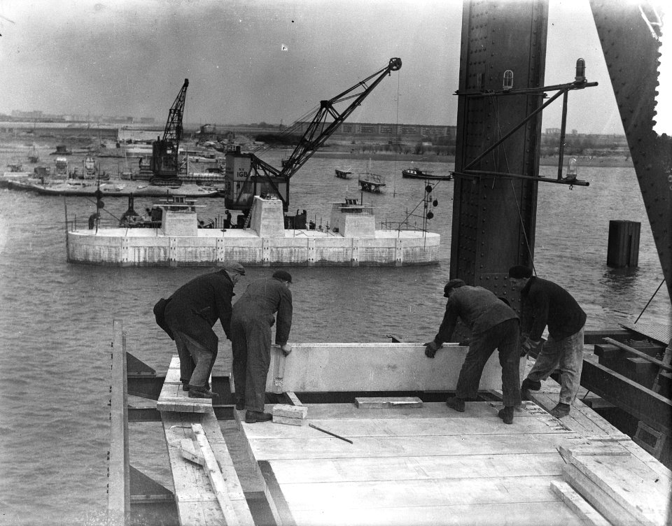Bouw nieuwe brug over Oude Maas, Bestanddeelnr 906-4001