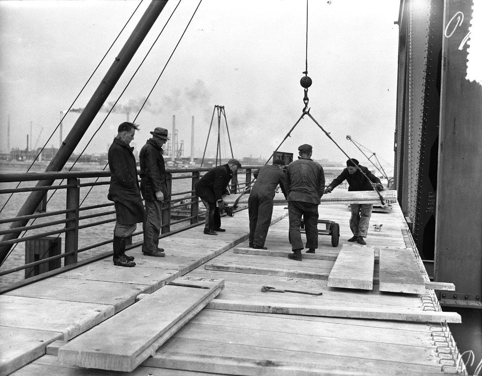 Bouw nieuwe brug over Oude Maas, Bestanddeelnr 906-4005