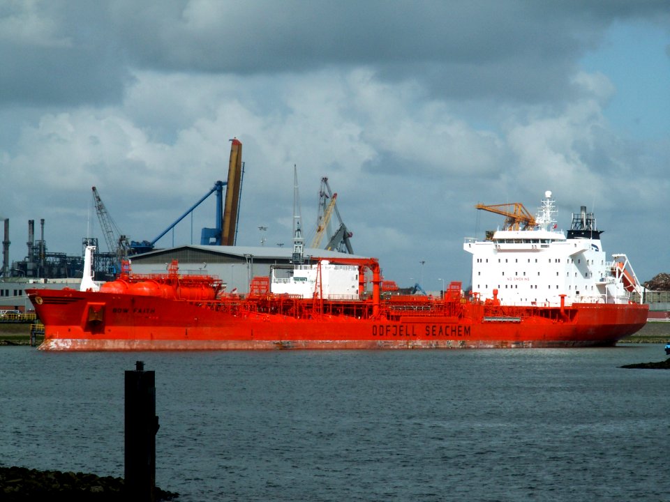 Bow Faith - IMO 9114232 docked at the Botlek harbour, Port of Rotterdam, Holland 29-Apr-2006