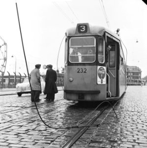 Bovenleiding tramlijn in Rotterdam afgeknapt, Bestanddeelnr 914-1891