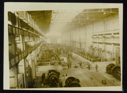 British Railway work in France. A view of one of the shops, Bestanddeelnr 158-1172