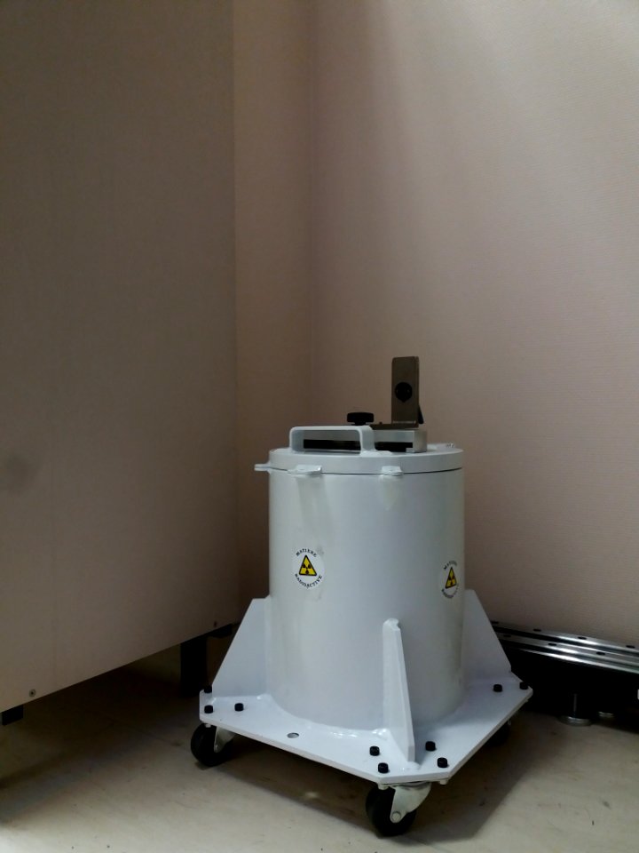 Bron - CERMEP - Salle du scanner TEP-CT de 2010, boîte du fantôme