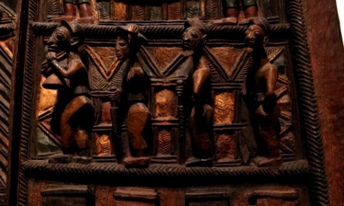 British Museum Room 25 Pair of door panels Olowe Yoruba Detail 17022019 4952