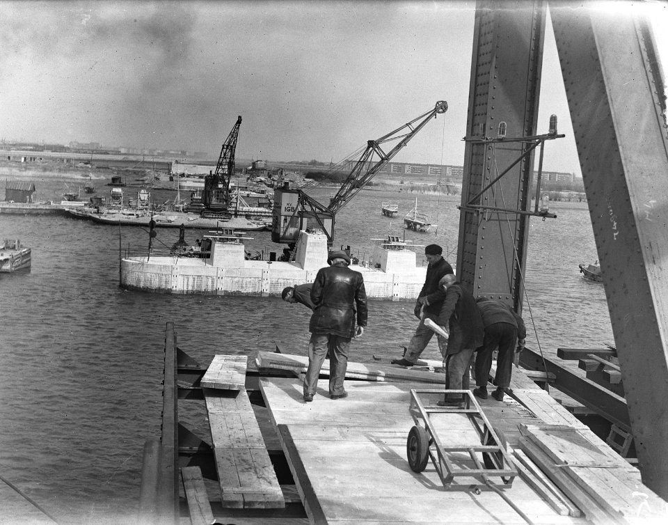 Bouw nieuwe brug over Oude Maas, Bestanddeelnr 906-4002