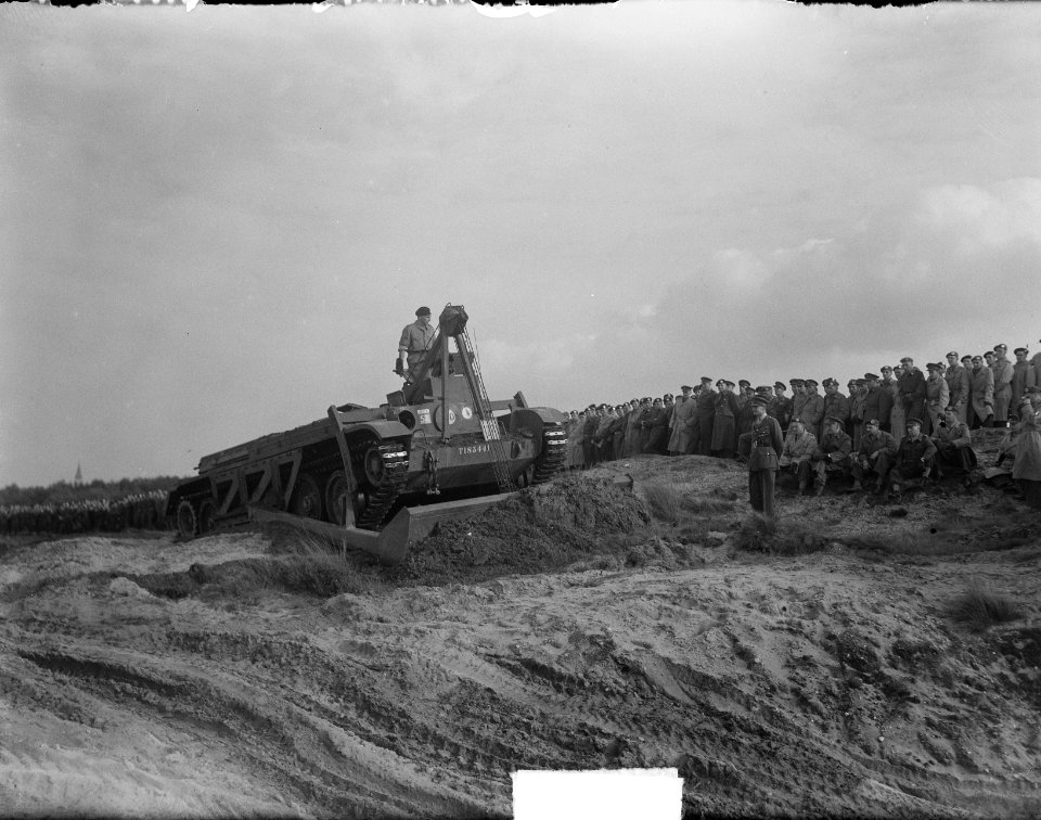 Brits tank regiment bij Amersfoort oefent, Bestanddeelnr 904-2501