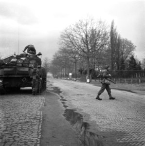 Britse gevechtsactie in Hengelo, Bestanddeelnr 900-2411