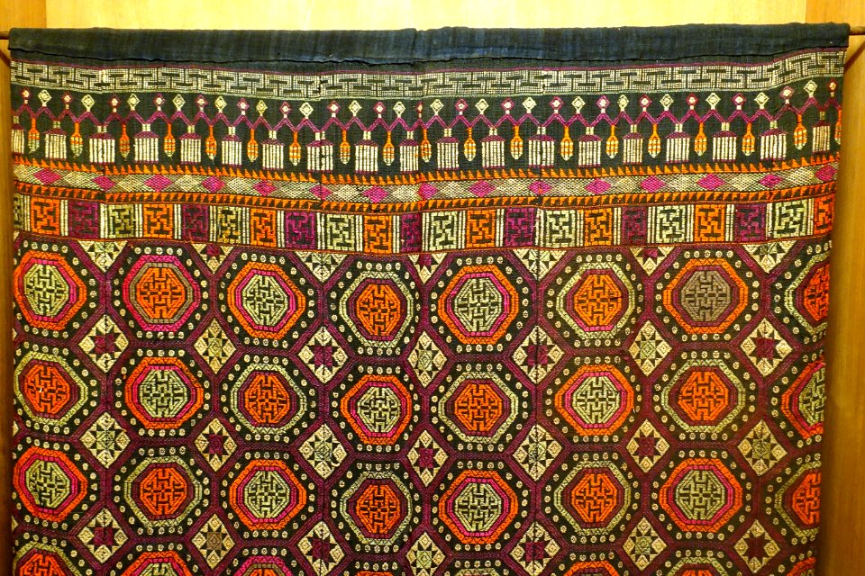 Brocade screen, Tay - Vietnam Museum of Ethnology - Hanoi, Vietnam - DSC02822
