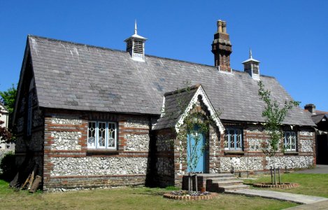 Brodie Hall, Seaside, Eastbourne (NHLE Code 1190560) (May 2010)