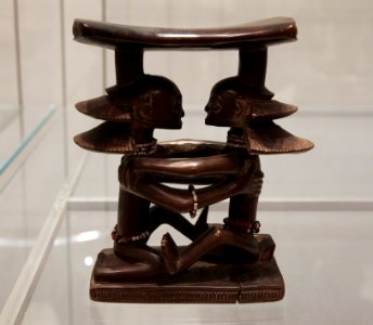 British Museum Room 25 Wooden headrest Luba people 17022019 4940