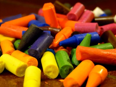 Broken Crayons (221013349)
