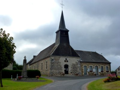 Brognon (Ardennes) église 01