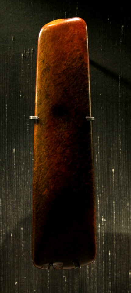 British Museum Chinese jade Neolithic Ceremonial axe 2 11022019 1459