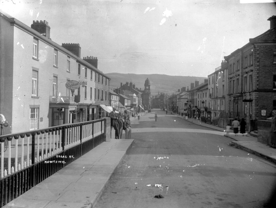 Broad St. Newtown (1294648)