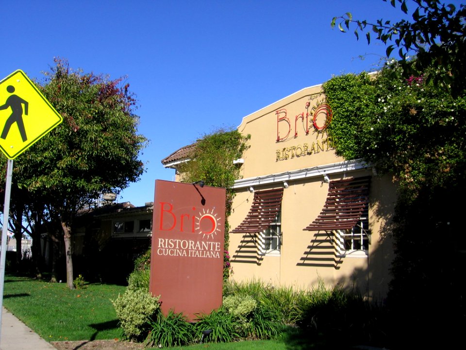 Broadway Station Burlingame 3154 13