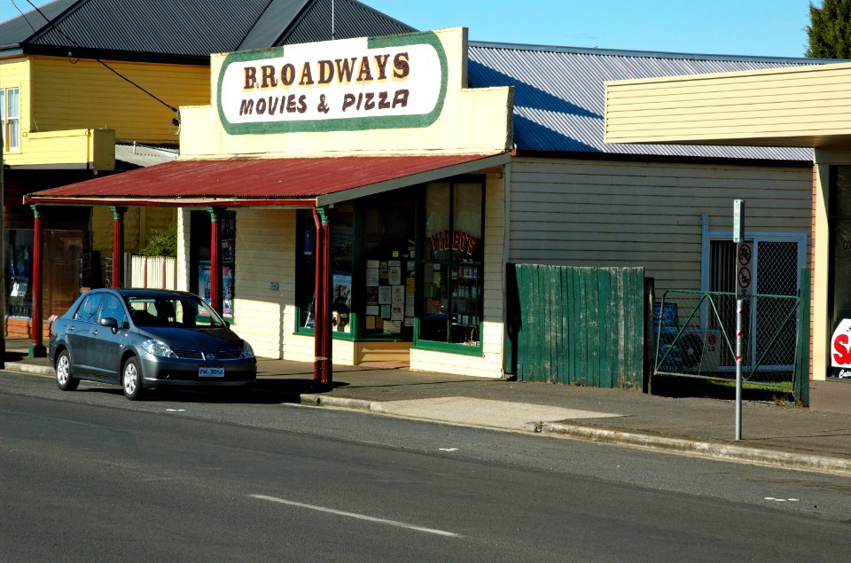 Broadways-Sheffield-20070422-006