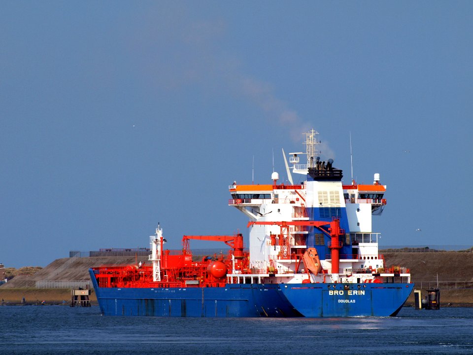 Bro Erin at IJmuiden p2 19April2009