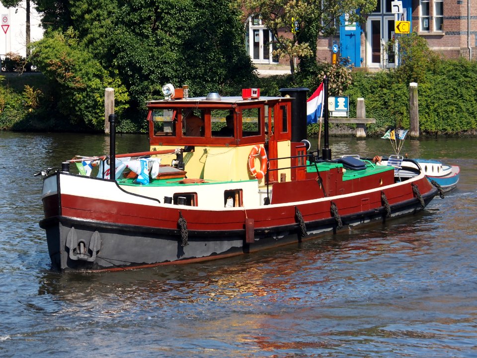 Brittania (tugboat, 1921) Amsterdam pic1