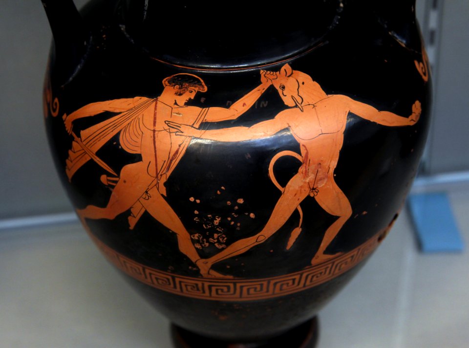 British Museum Room 20a Neck Amphora Oionokles Painter Theseus and the Minotaur 19022019 6619
