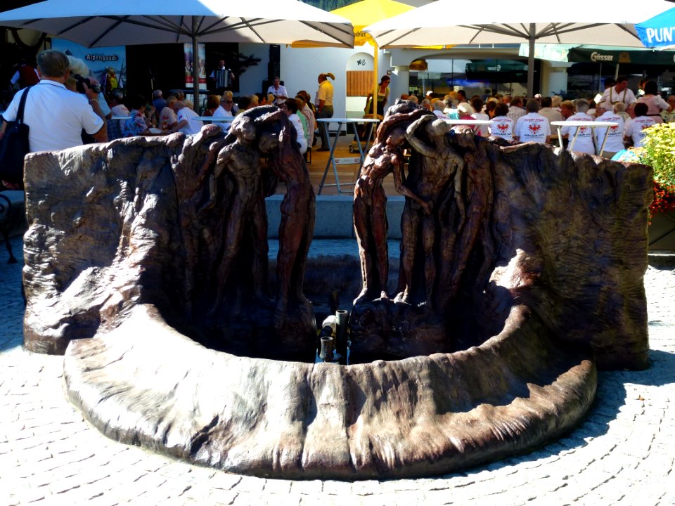 Brixen-im-Thale-Brunnen